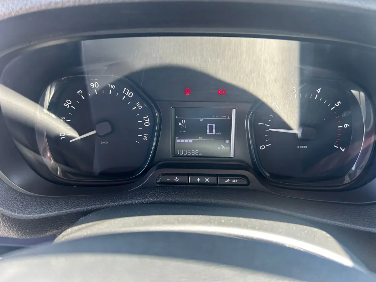 1.5 Diesel 120 euro 6 airco 3 PERS