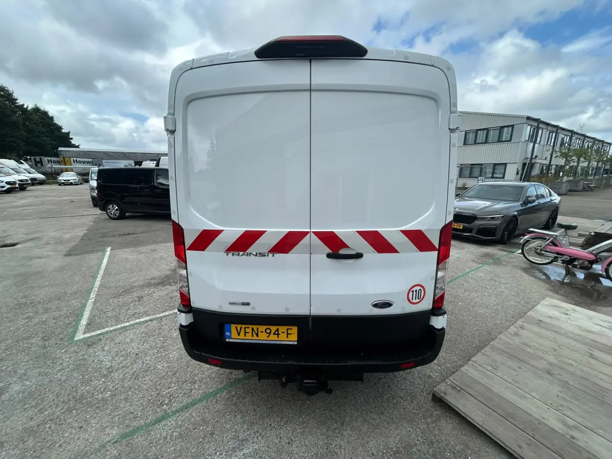 350 2.0 TDCI L3H2 Trend MHEV RWD 2800 kg trekhaak ( ex overheid )