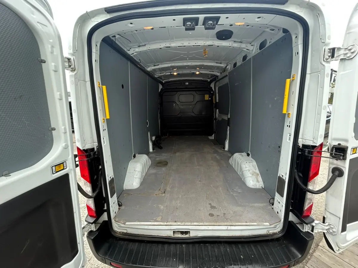 350 2.0 TDCI L3H2 Trend MHEV RWD 2800 kg trekhaak ( ex overheid )