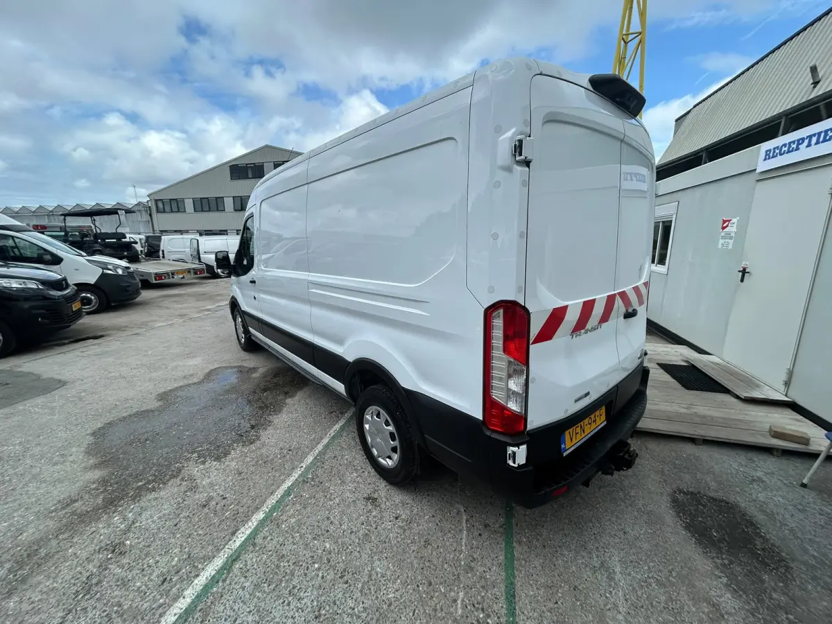 350 2.0 TDCI L3H2 Trend MHEV RWD 2800 kg trekhaak ( ex overheid )