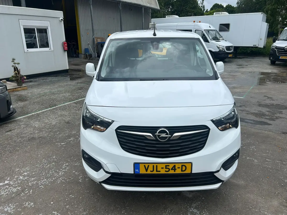 1.5D L1H1 Edition 11700 KM ! AUTOMAAT