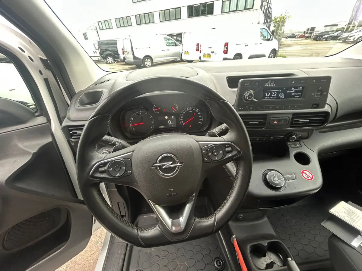 1.5D L1H1 Edition 11700 KM ! AUTOMAAT