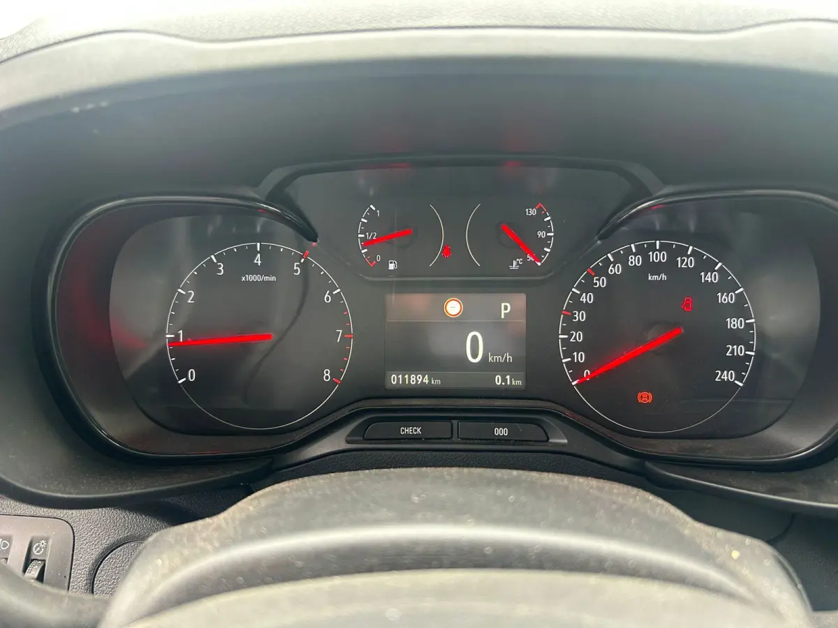 1.5D L1H1 Edition 11700 KM ! AUTOMAAT