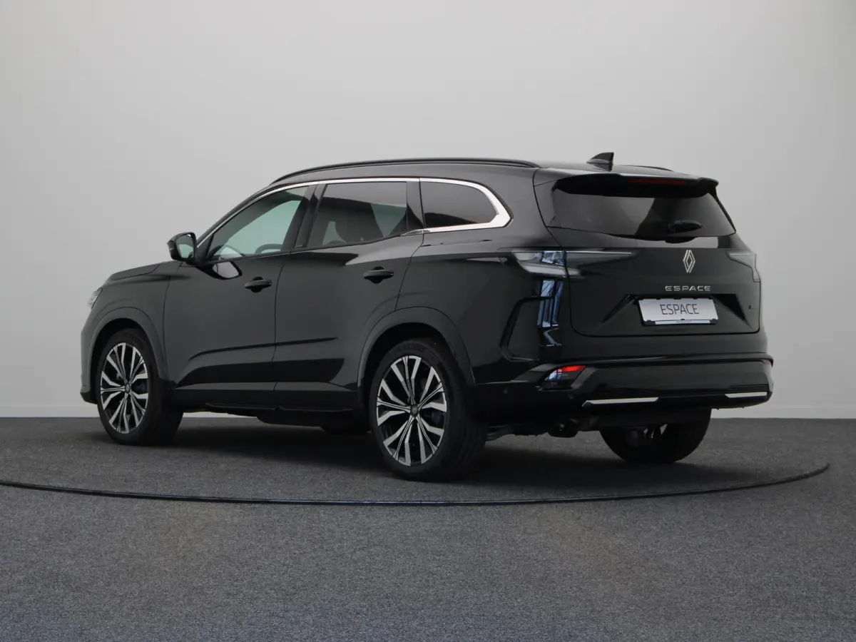E-Tech full hybrid 200pk iconic 7p. | Vijf jaar garantie | Panoramisch dak | Harman Kardon |