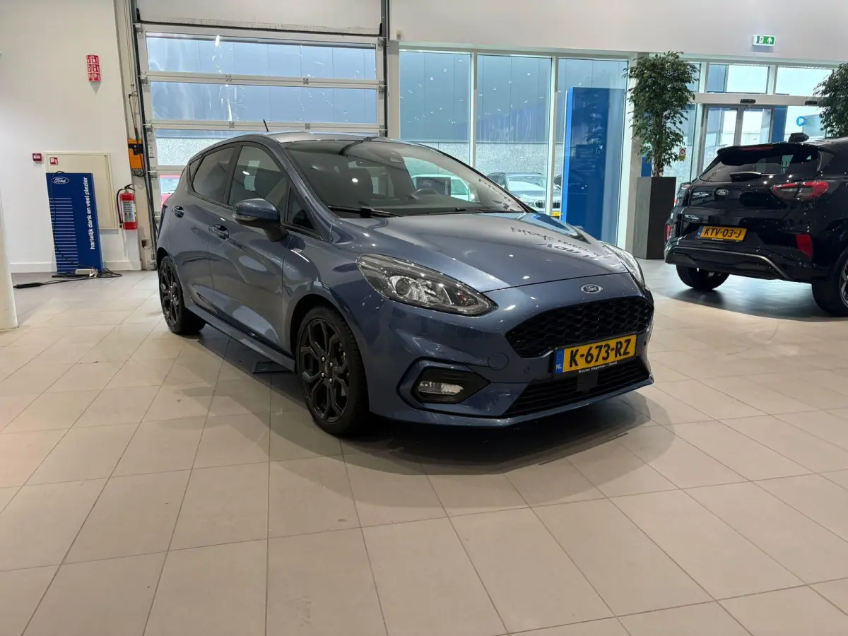 1.0 EcoBoost ST-Line ADAPTIVE CRUISE | DODEHOEK HERKENING | STOEL STUUR EN VOORRUIT VERWARMING | CAMERA | APPLE CARPLAY
