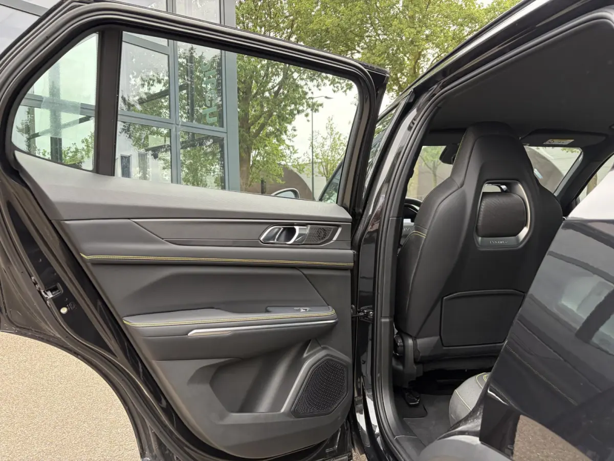 1.5 Core | NIEUW MODEL! | FABRIEKSGARANTIE T/M 2030! | CAMERA| STOELVERWARMING| APPLE CARPLAY| ADAPTIVE CRUISE CONTROL|
