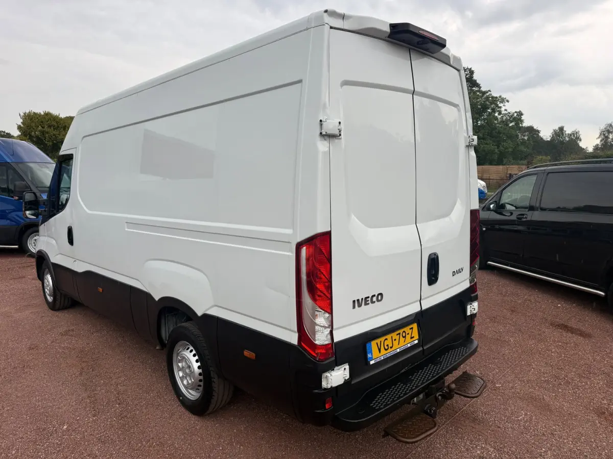 35S16V 2.3 160PK L2H2 3.5T trekgewicht / Cruise / Airco