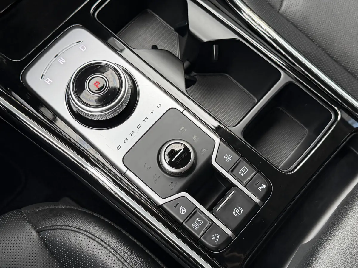 1.6 T-GDI Plug-in Hybrid 4WD ComfortLine 5p. Afn Trekhaak |