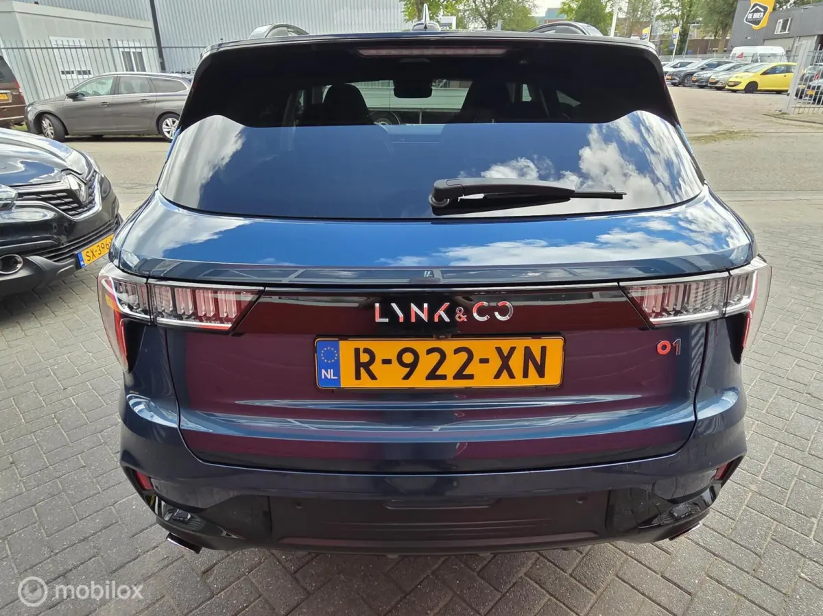 - 1.5 261PK Plug-in Hybrid, Pano, 360 Camera , Apple Carplay✅NL AUTO
