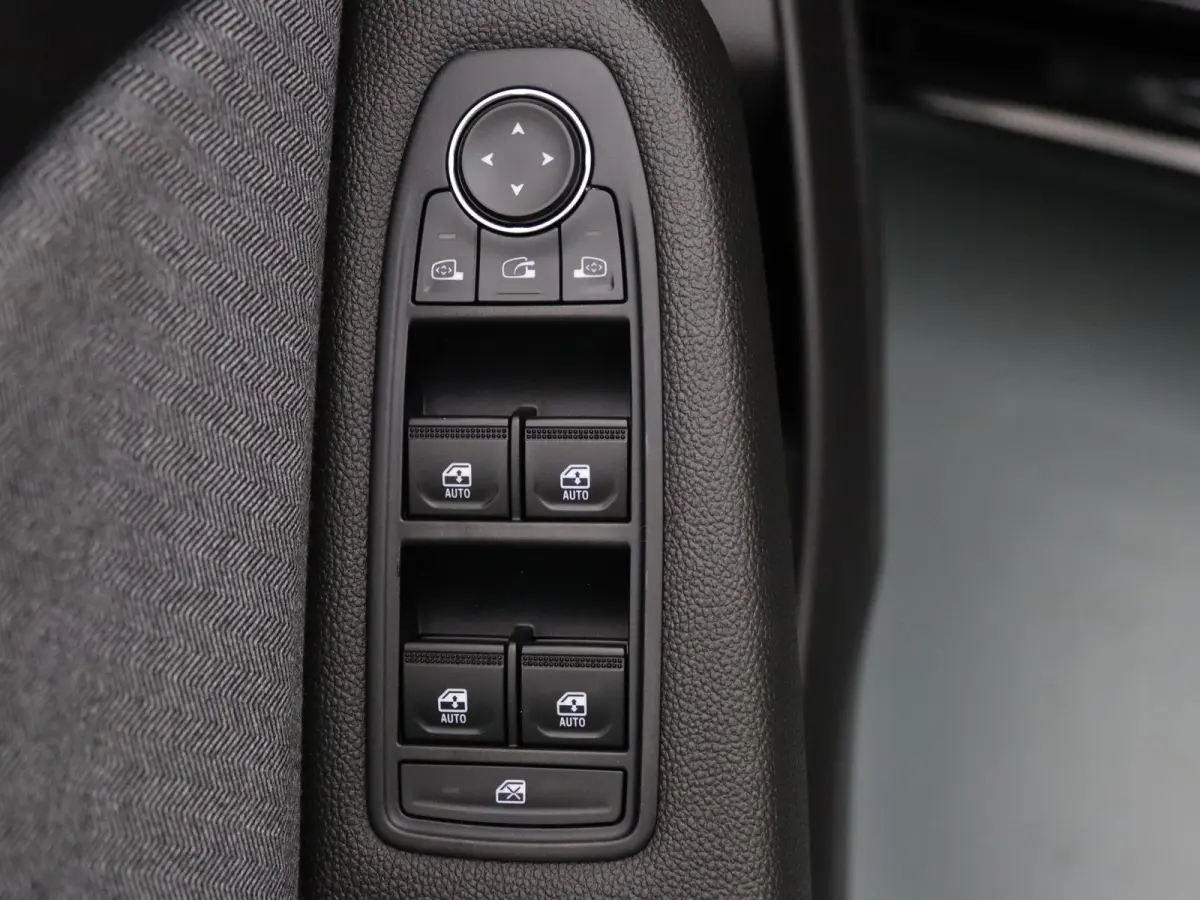 145pk E-Tech Full Hybrid techno Apple Carplay/Android Auto | Climate