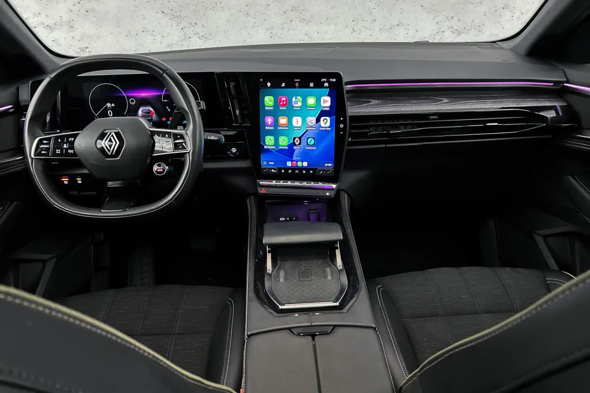 1.2 E-Tech full hybrid 200 | Stoelverwarming | Camera | Apple Carplay