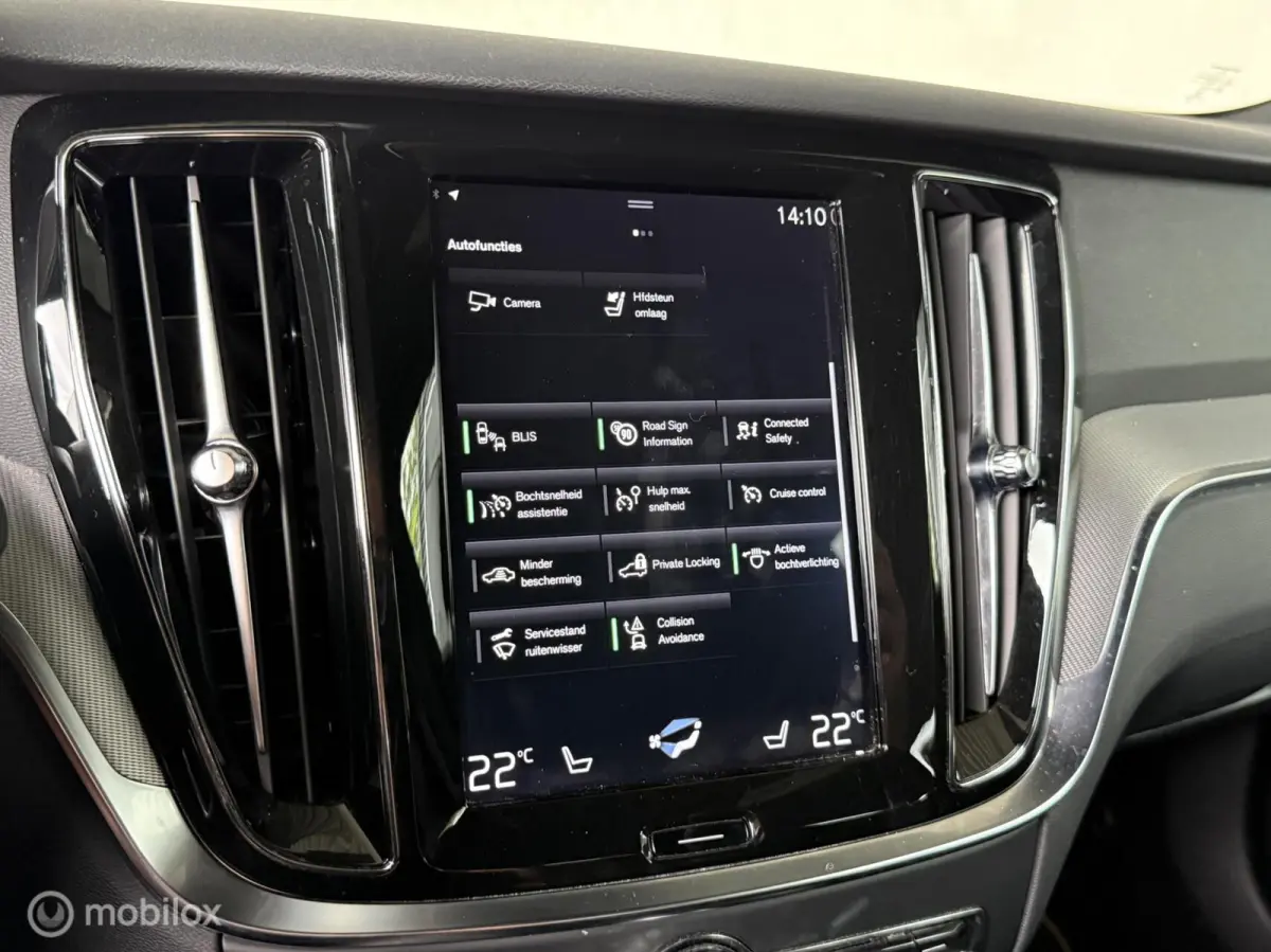 2.0 T6 Twin Engine AWD R-Design