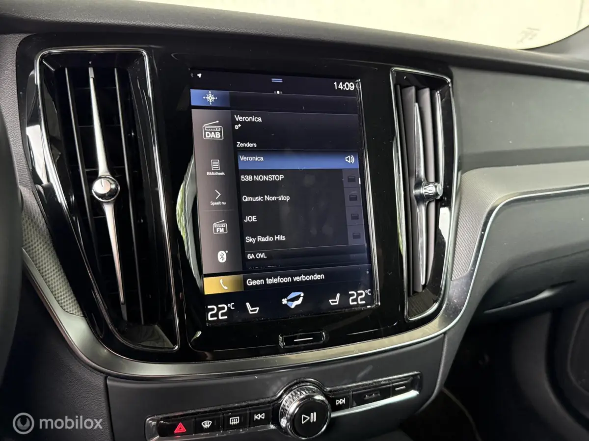 2.0 T6 Twin Engine AWD R-Design