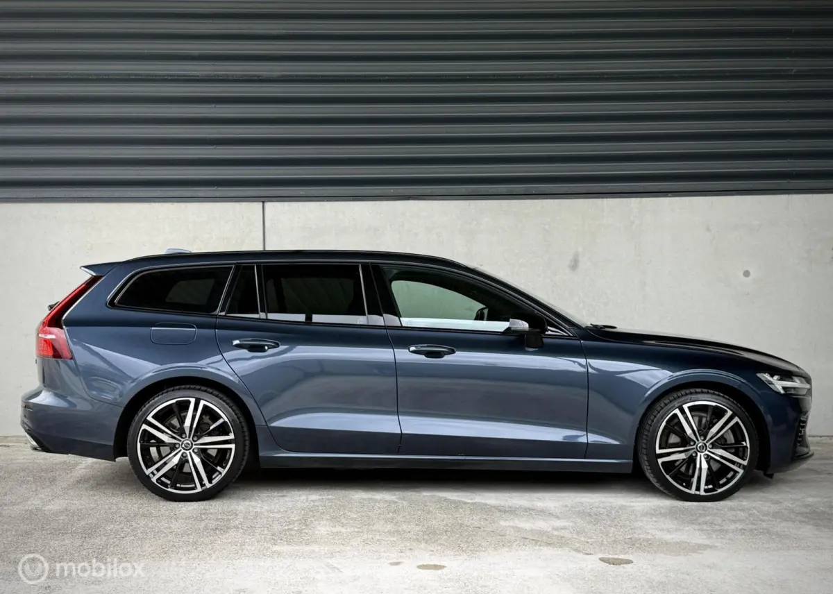 2.0 T6 Twin Engine AWD R-Design