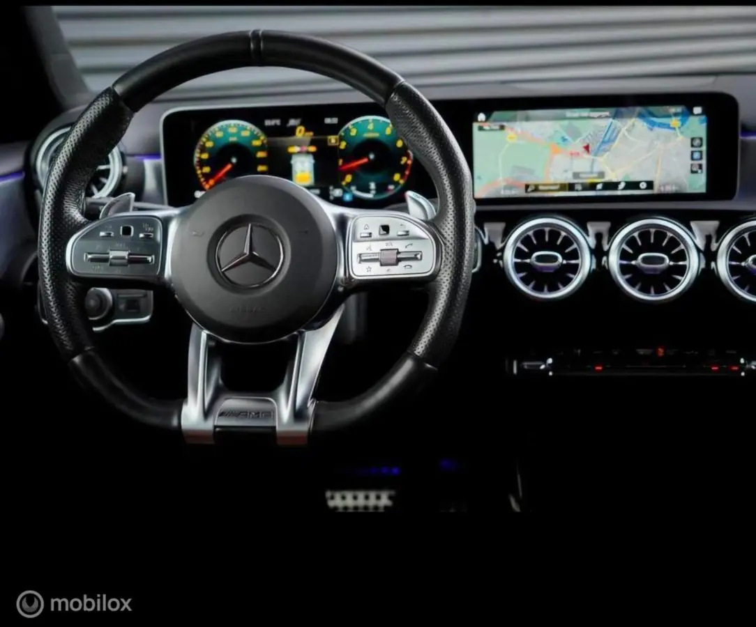 AMG 35 4MATIC Premium Plus