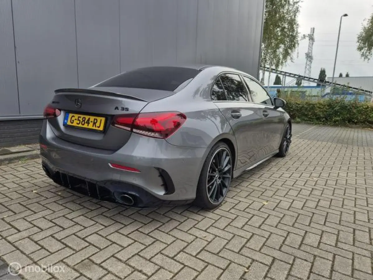 AMG 35 4MATIC Premium Plus