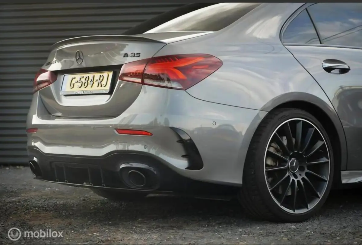 AMG 35 4MATIC Premium Plus
