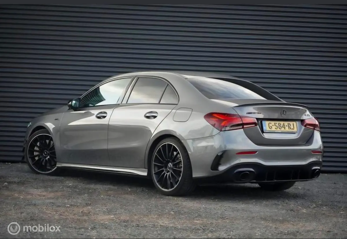 AMG 35 4MATIC Premium Plus