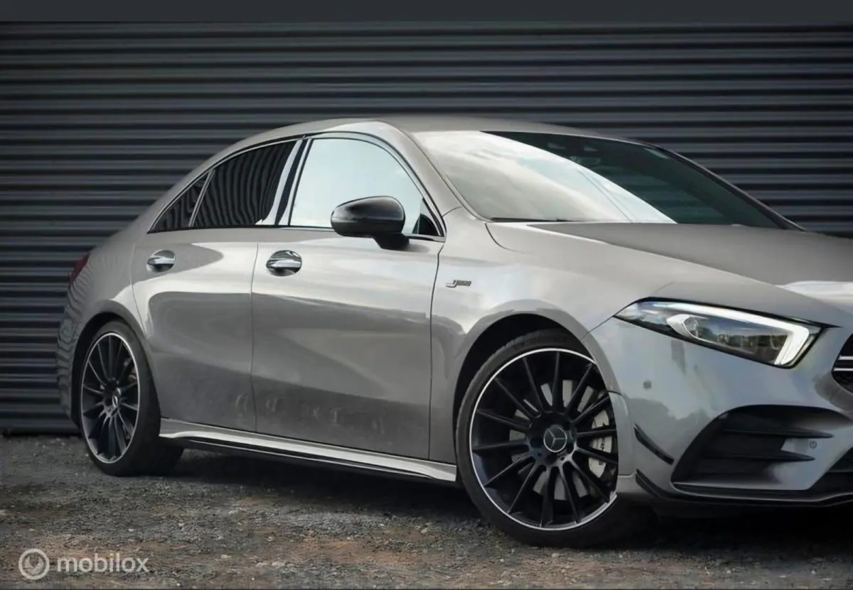AMG 35 4MATIC Premium Plus
