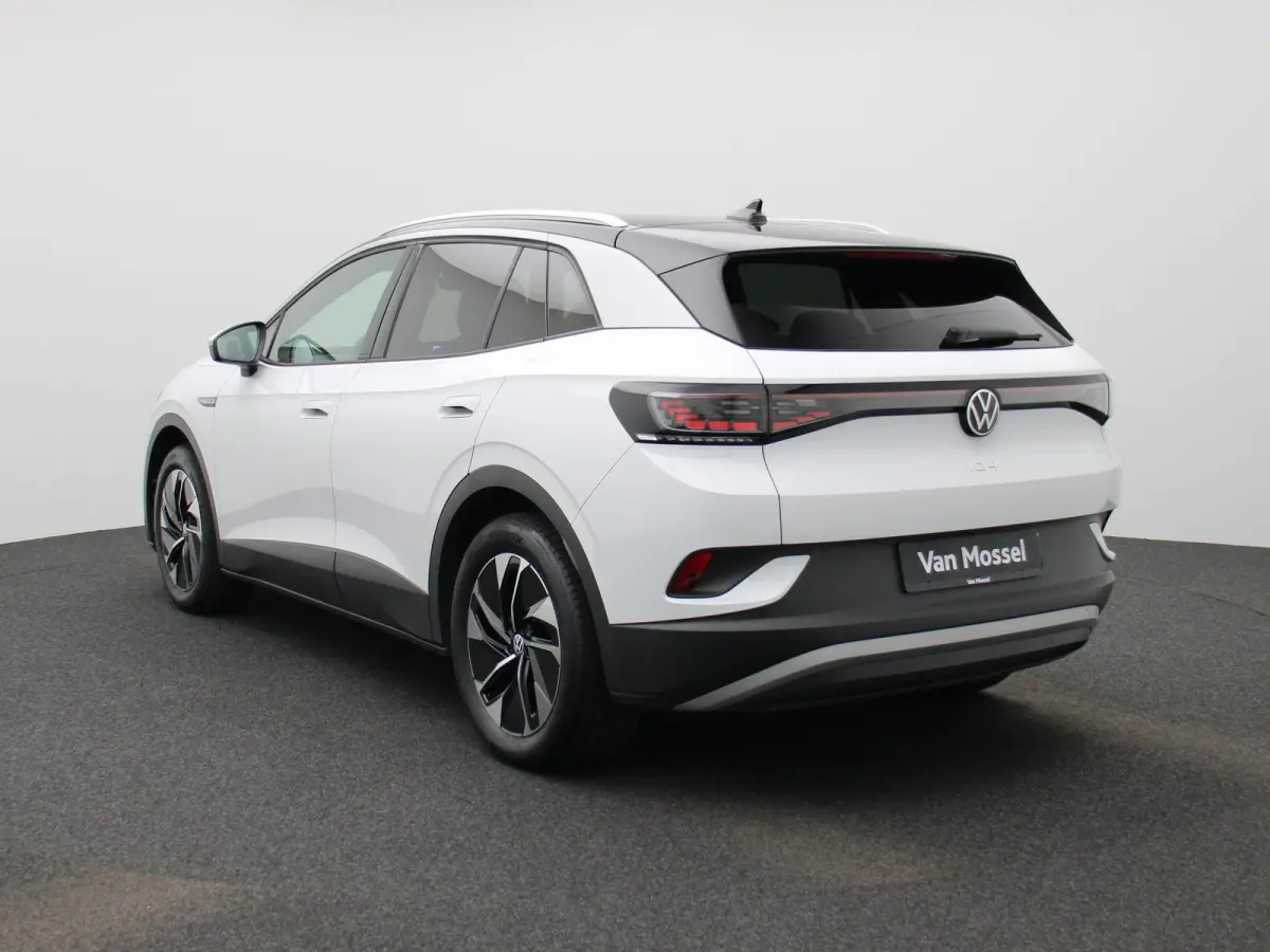 Pro 77 kWh | 204 PK | SoH 97,8% | Dealeronderhouden | Warmtepomp | Navigatie | Stoelverwarming | Stuurwielverwarming | Parkeersensoren Voor & Achter | LED Matrix