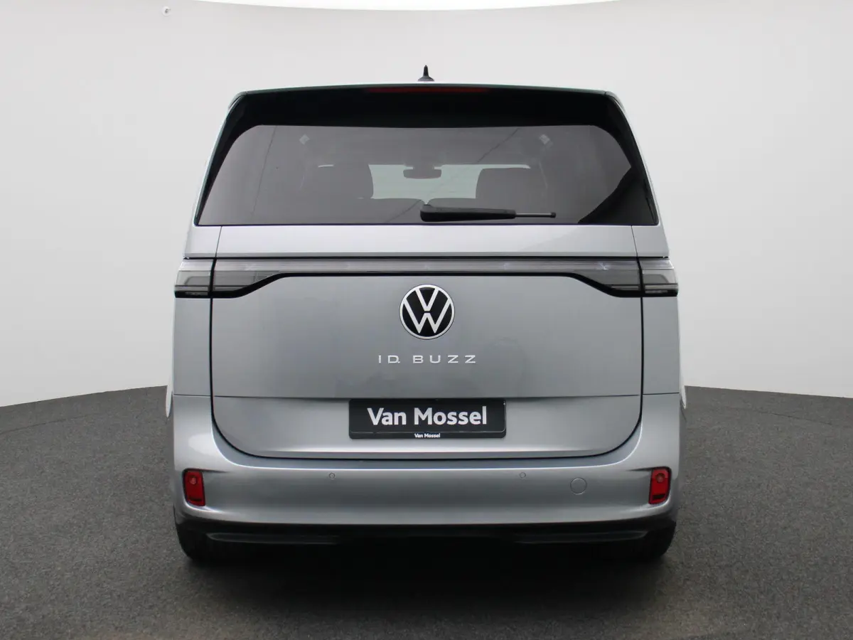 Pro 86 kWh LWB 6p. 286 PK| Navigatie Pro | Achterklep Elektrisch | Achteruitrijcamera | 6-Zits | 20 Inch Velgen | Stoelverwarming | Stuurwielverwarming