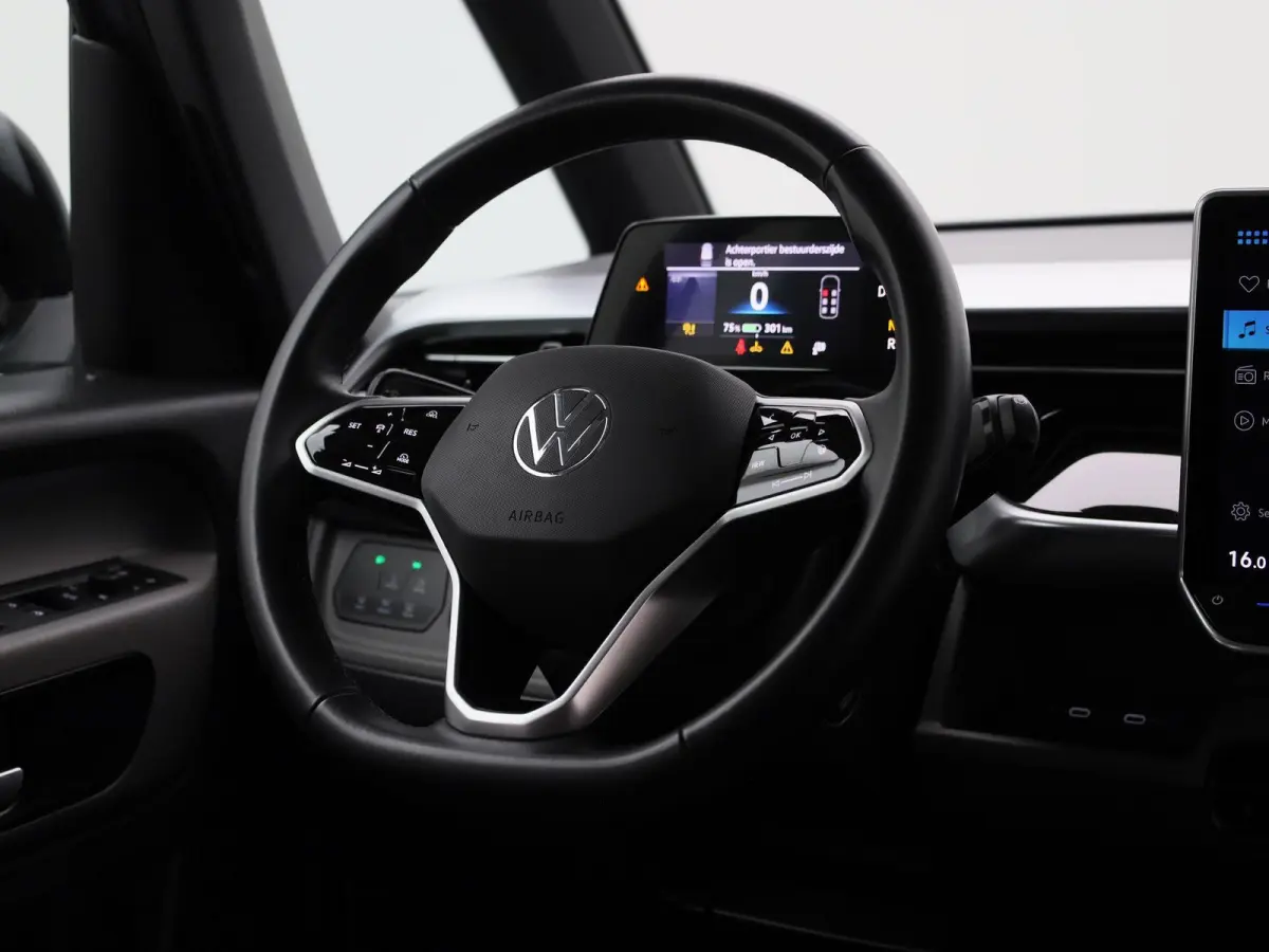 Pro 86 kWh LWB 6p. 286 PK| Navigatie Pro | Achterklep Elektrisch | Achteruitrijcamera | 6-Zits | 20 Inch Velgen | Stoelverwarming | Stuurwielverwarming
