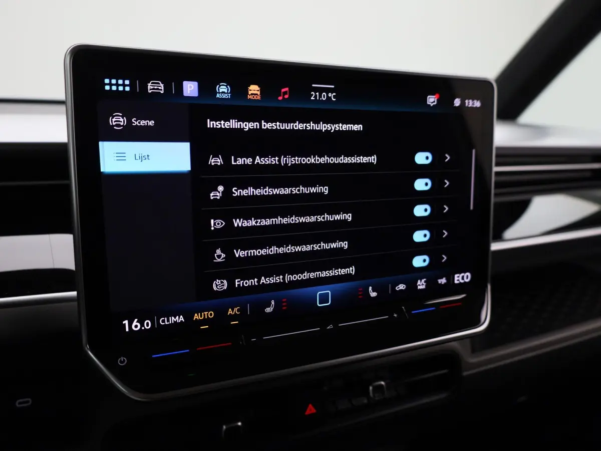 Pro 86 kWh LWB 6p. 286 PK| Navigatie Pro | Achterklep Elektrisch | Achteruitrijcamera | 6-Zits | 20 Inch Velgen | Stoelverwarming | Stuurwielverwarming