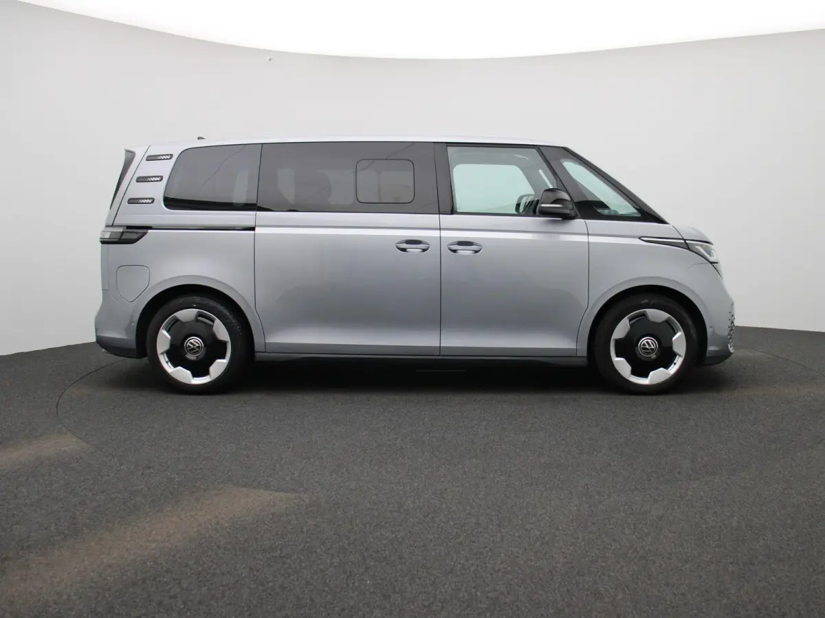 Pro 86 kWh LWB 6p. 286 PK| Navigatie Pro | Achterklep Elektrisch | Achteruitrijcamera | 6-Zits | 20 Inch Velgen | Stoelverwarming | Stuurwielverwarming