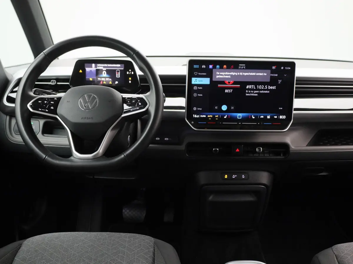 Pro 86 kWh LWB 6p. 286 PK| Navigatie Pro | Achterklep Elektrisch | Achteruitrijcamera | 6-Zits | 20 Inch Velgen | Stoelverwarming | Stuurwielverwarming