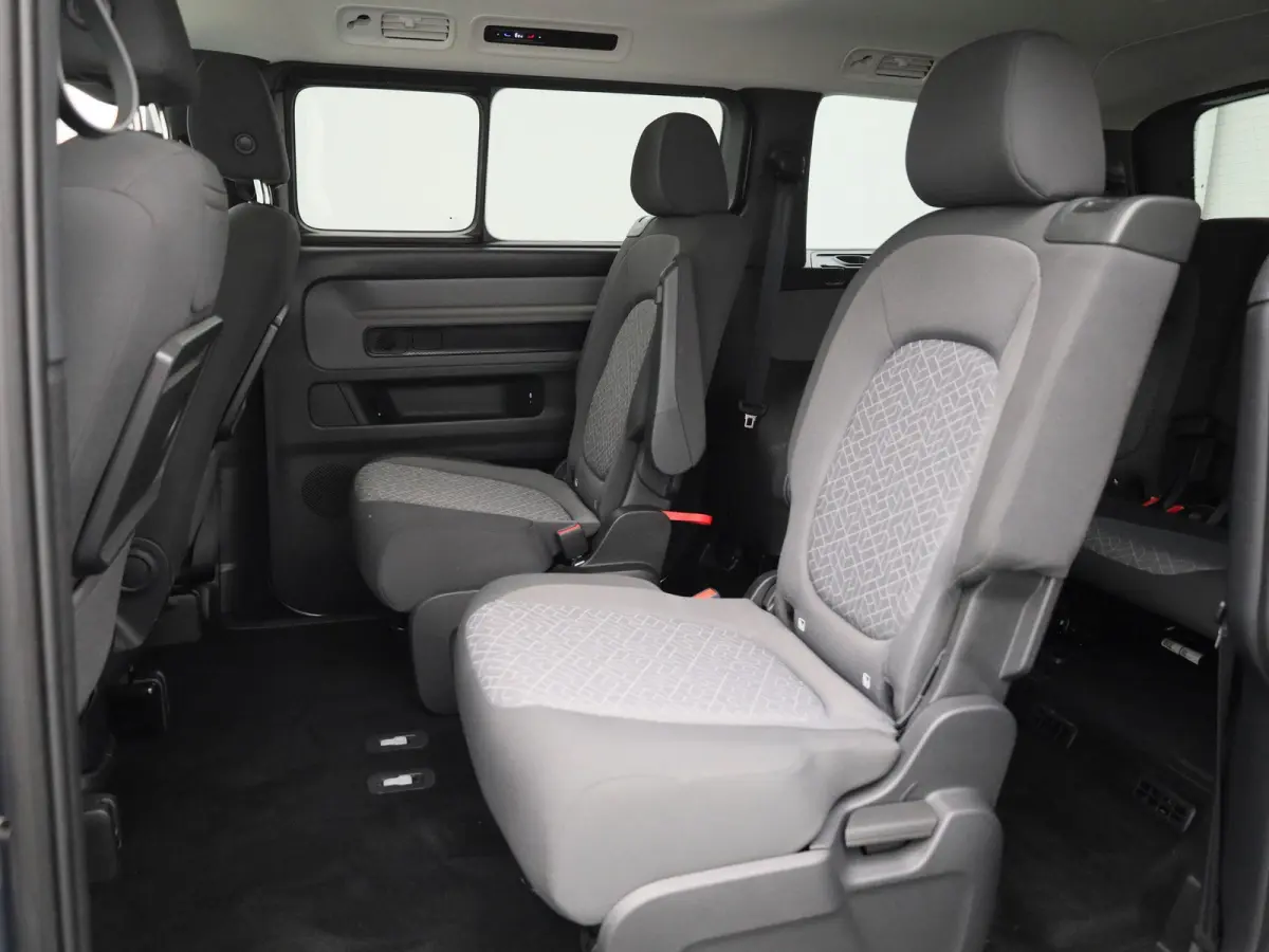 Pro 86 kWh LWB 6p. 286 PK| Navigatie Pro | Achterklep Elektrisch | Achteruitrijcamera | 6-Zits | 20 Inch Velgen | Stoelverwarming | Stuurwielverwarming