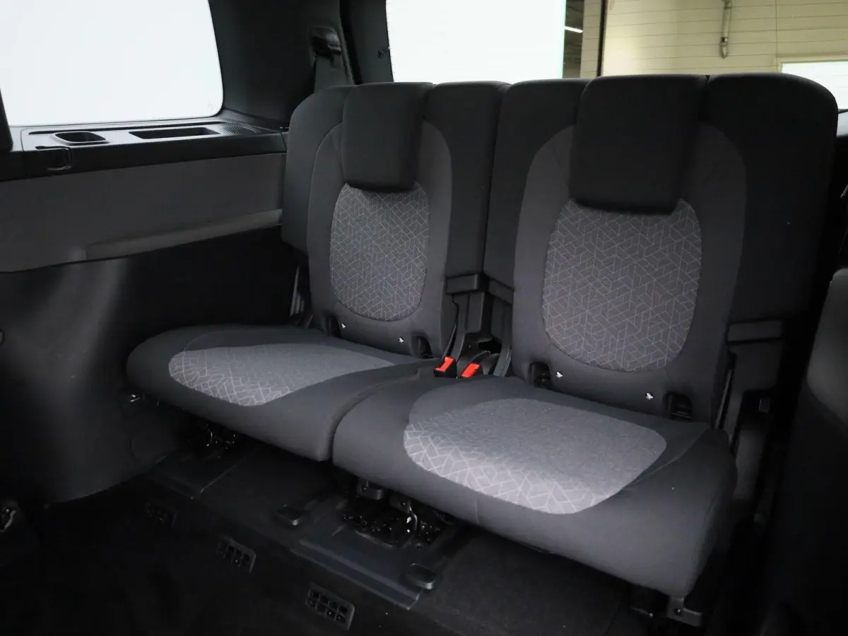 Pro 86 kWh LWB 6p. 286 PK| Navigatie Pro | Achterklep Elektrisch | Achteruitrijcamera | 6-Zits | 20 Inch Velgen | Stoelverwarming | Stuurwielverwarming