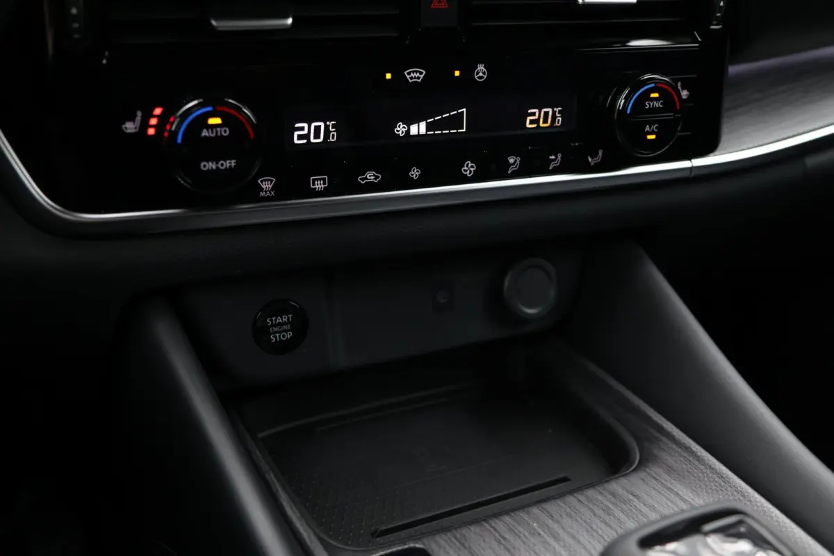 1.3 MHEV Xtronic Tekna Hud Leder Acc 360 Camera