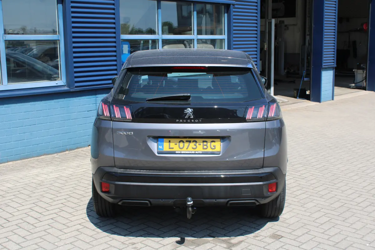 1.2 PureTech Active Avantage Automaat Trekhaak | Navigatie | Cruise Control | Climate Control | Android Auto | Apple Carplay