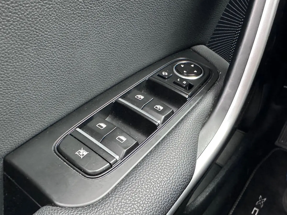 1.6 GDi PHEV DynamicPlusLine DEALER OND EERSTE EIGENAAR STOEL STUUR VRW CAMERA