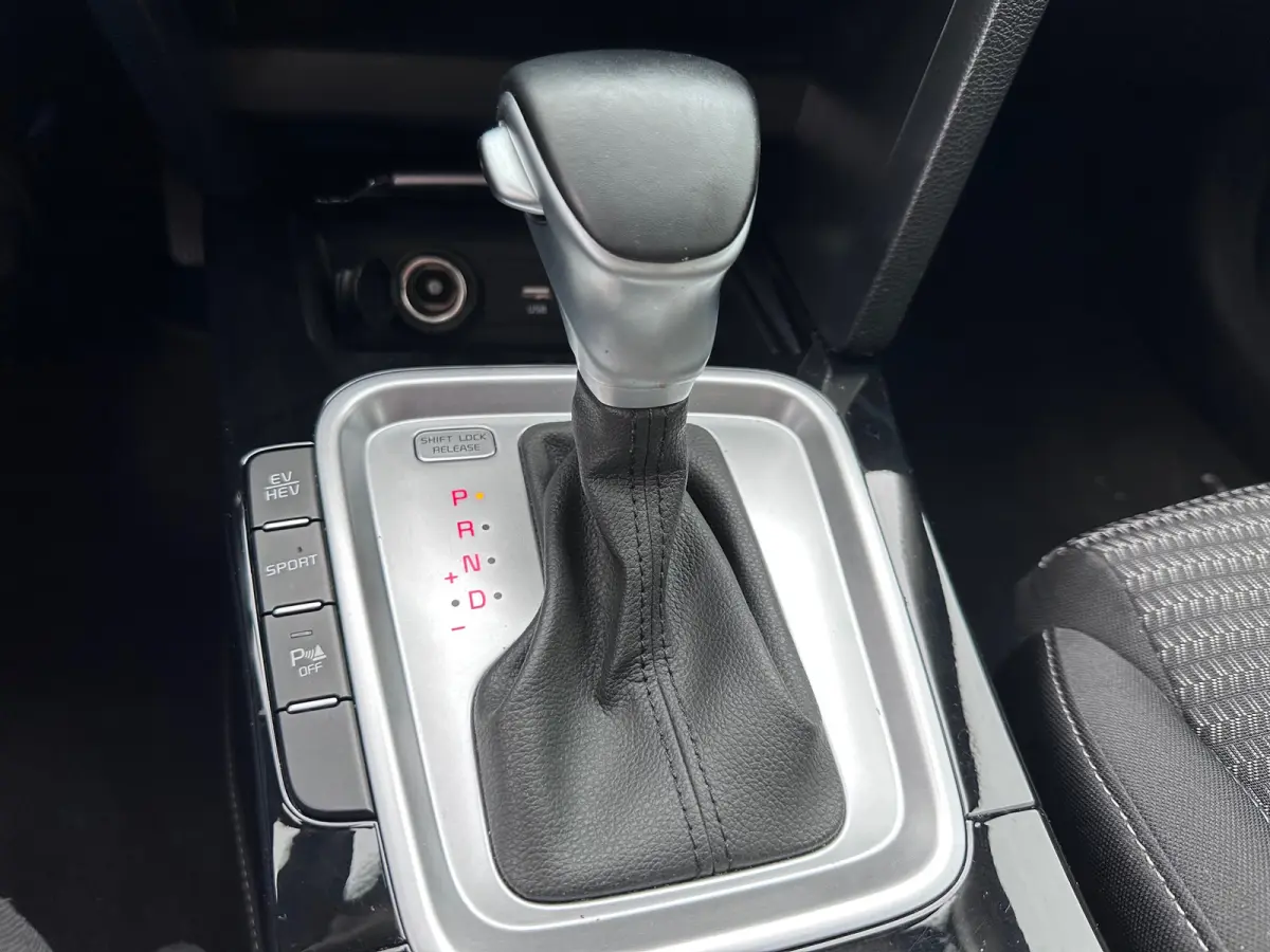 1.6 GDi PHEV DynamicPlusLine DEALER OND EERSTE EIGENAAR STOEL STUUR VRW CAMERA