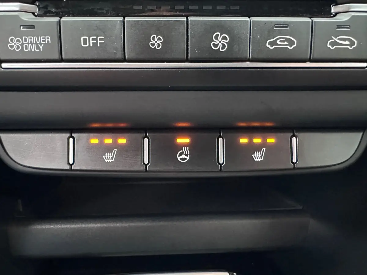1.6 GDi PHEV DynamicPlusLine DEALER OND EERSTE EIGENAAR STOEL STUUR VRW CAMERA
