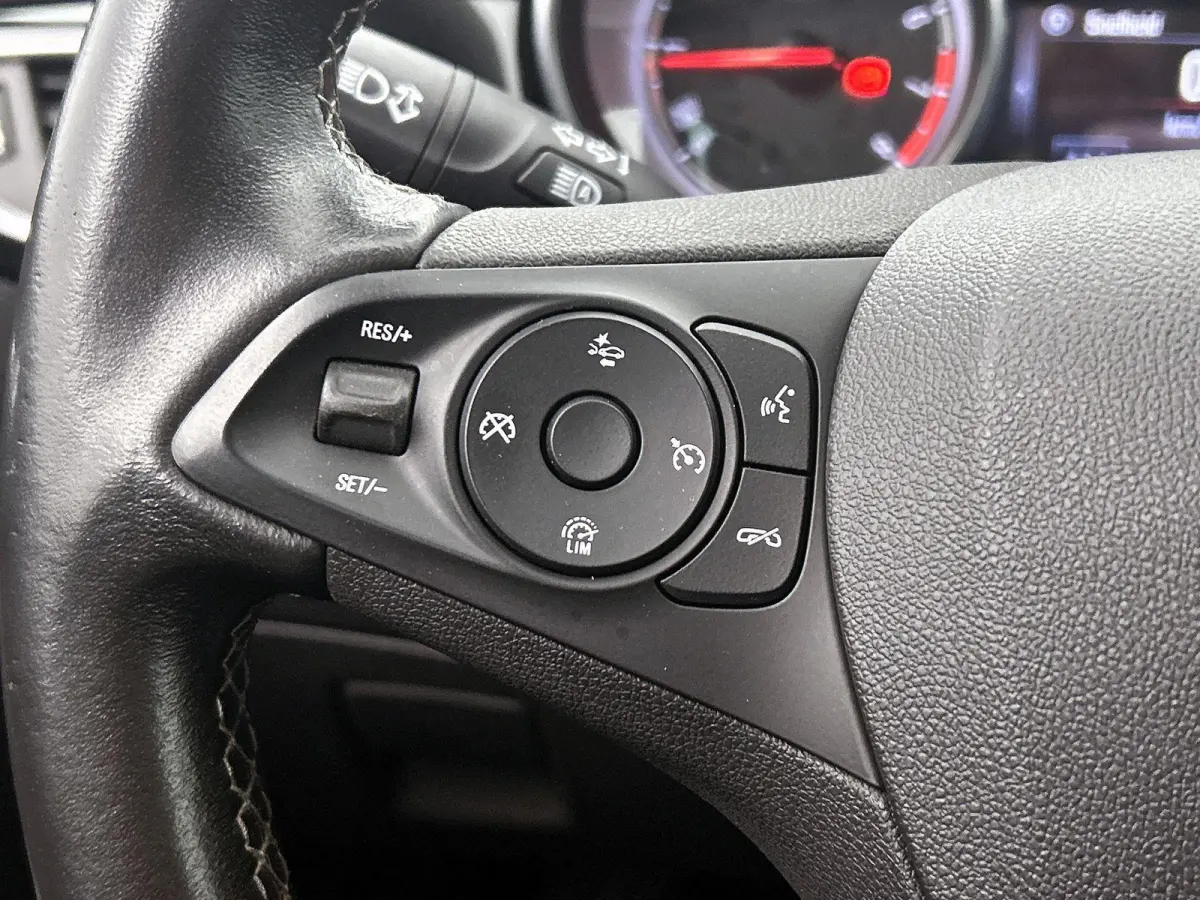 1.4 Innovation | Apple Carplay/Android Auto | Camera | Climate Control