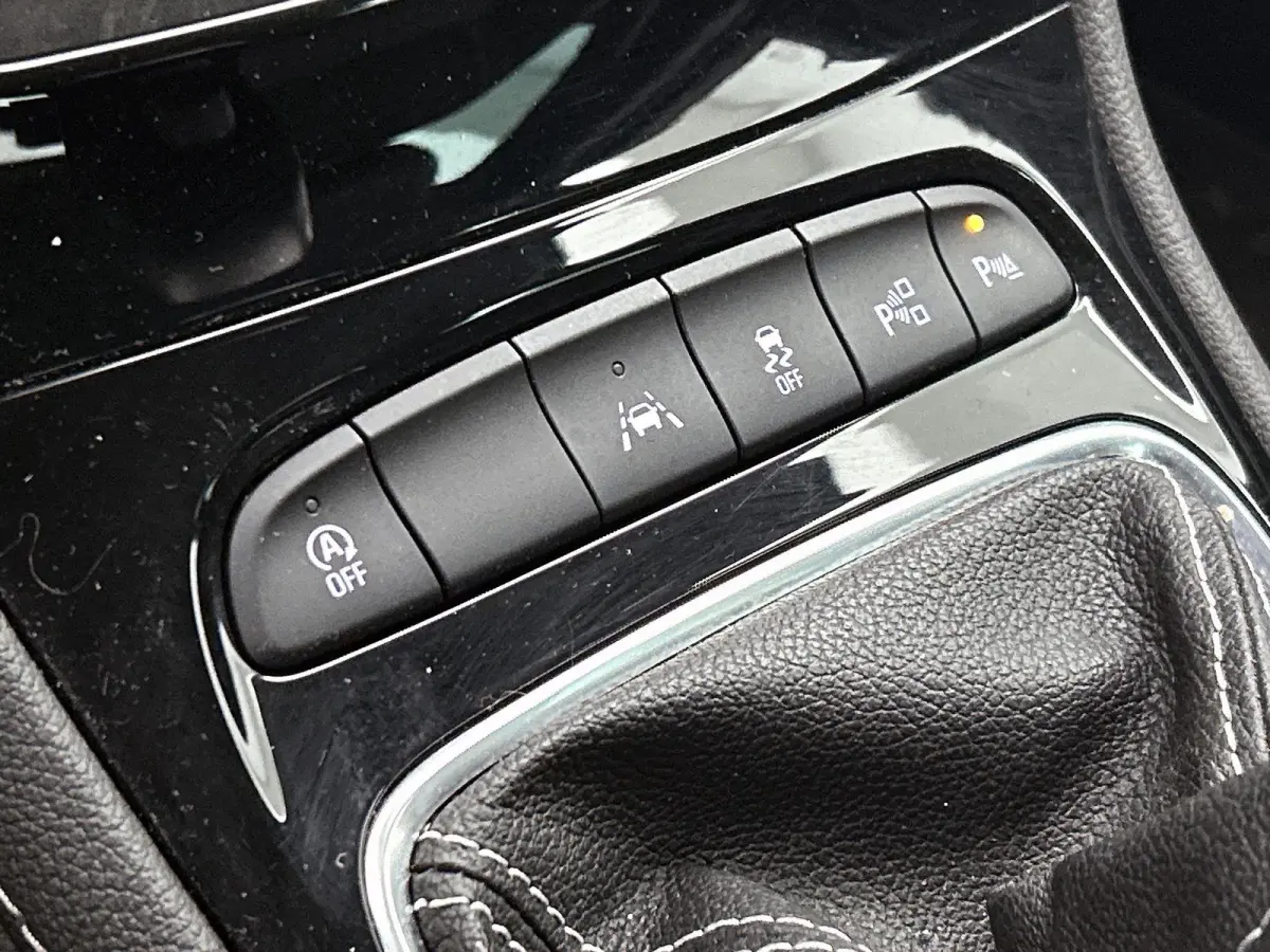 1.4 Innovation | Apple Carplay/Android Auto | Camera | Climate Control