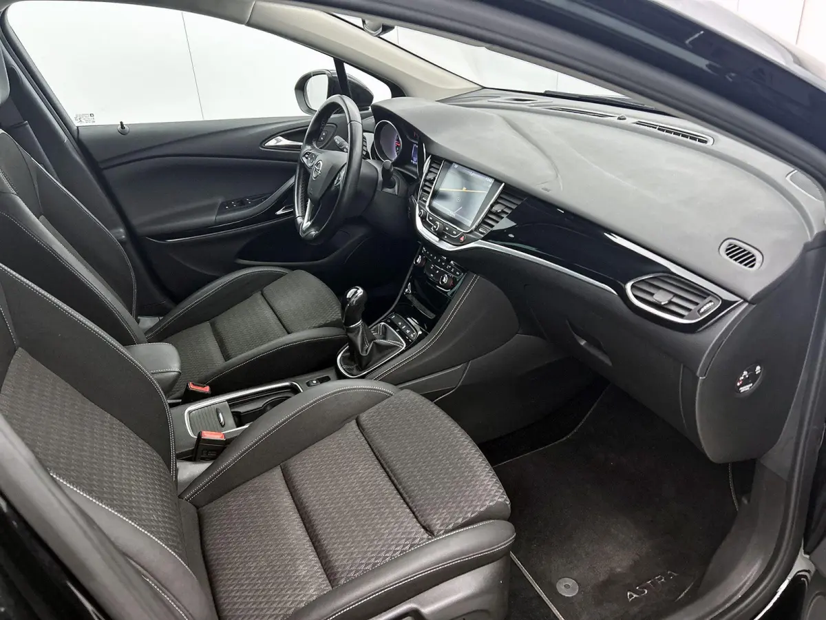 1.4 Innovation | Apple Carplay/Android Auto | Camera | Climate Control
