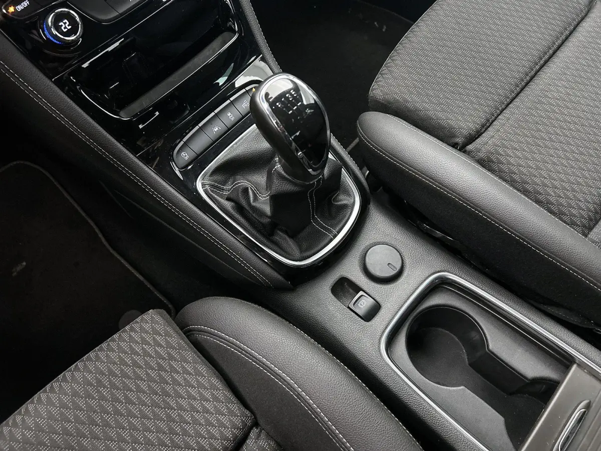 1.4 Innovation | Apple Carplay/Android Auto | Camera | Climate Control
