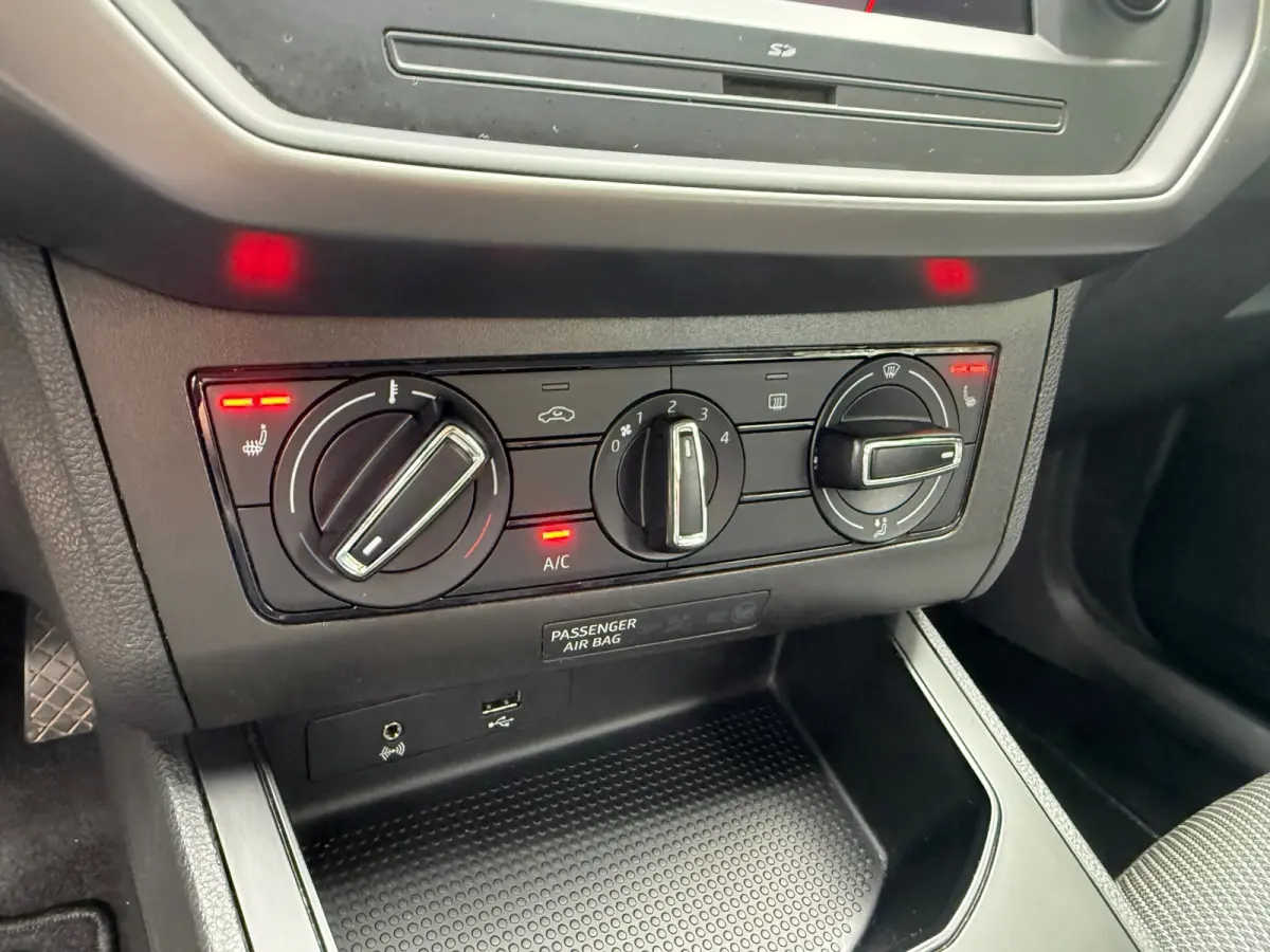 1.0 TSI CARPLAY I PDC I FR VELGEN I STOELVERW I NWE APK