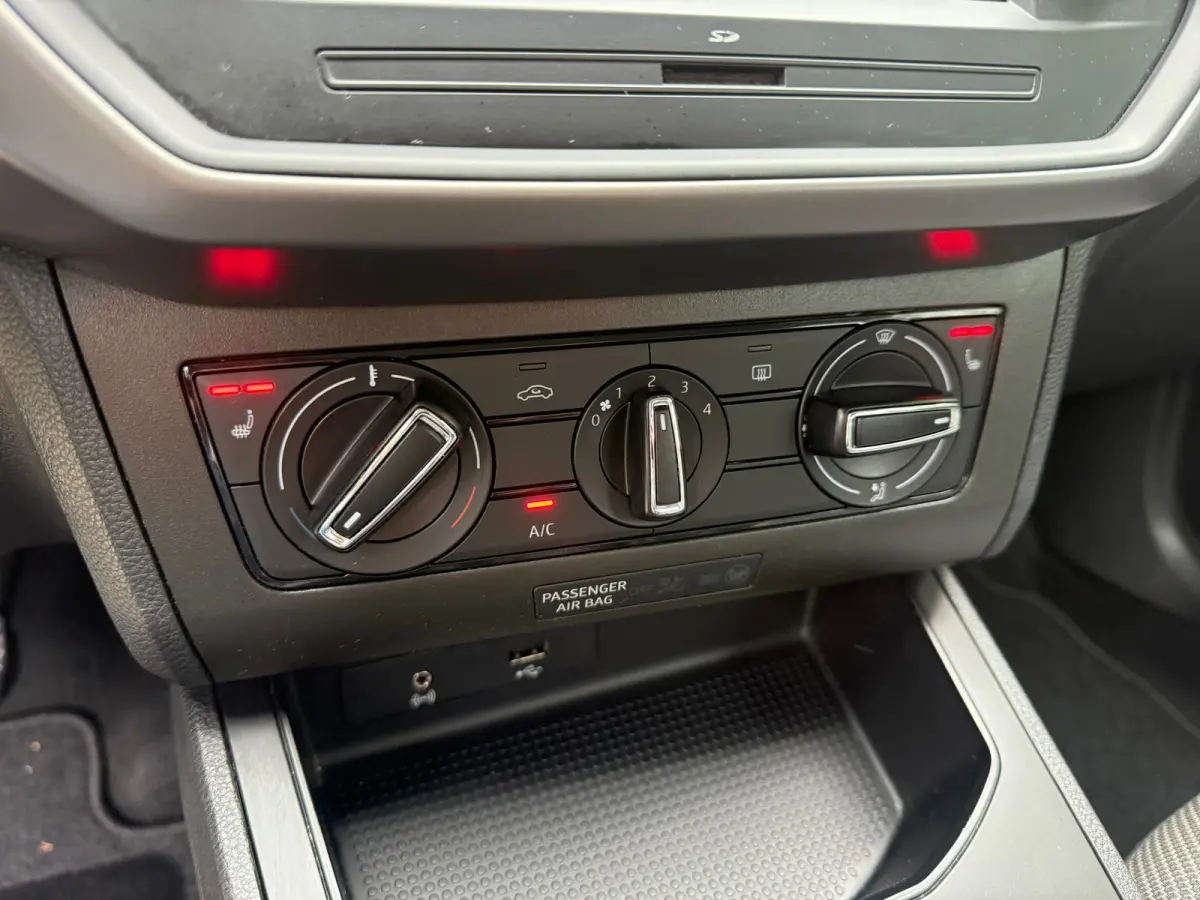 1.0 TSI CARPLAY I PDC I FR VELGEN I STOELVERW I NWE APK