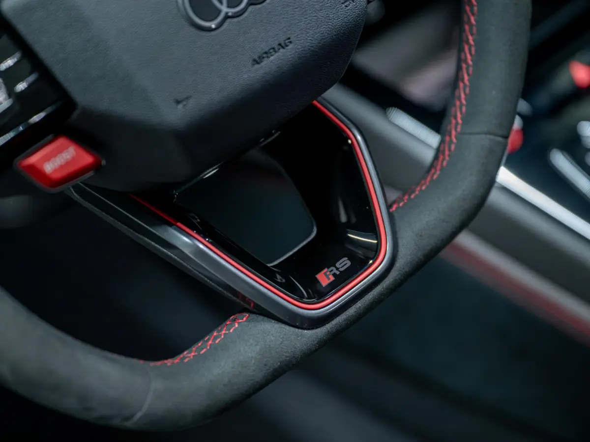 RS5 Avant E-hybrid Quattro | Keramisch | Carbon | Massage | Pano | Trekhaak | B&O | ACC |