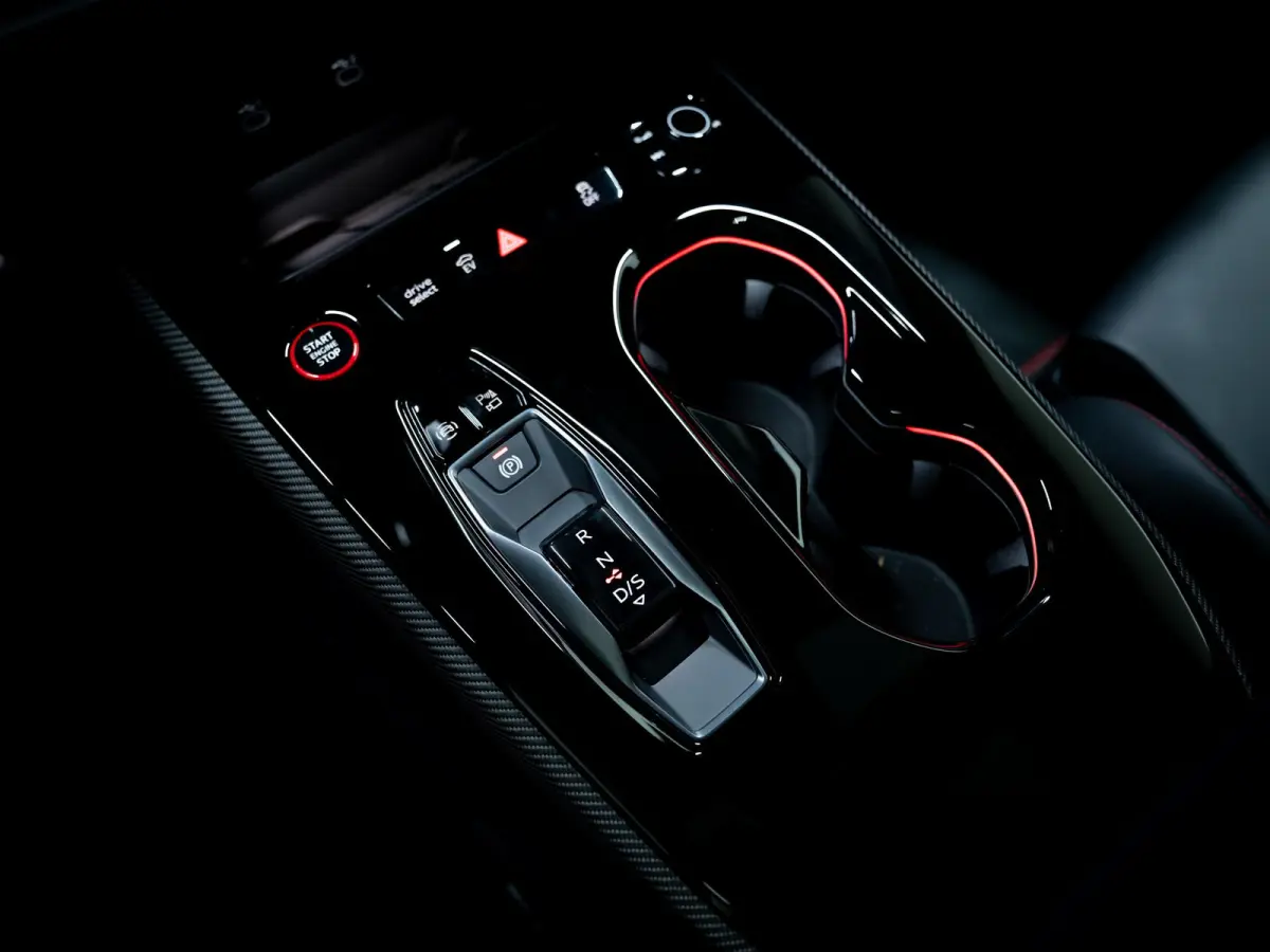 RS5 Avant E-hybrid Quattro | Keramisch | Carbon | Massage | Pano | Trekhaak | B&O | ACC |