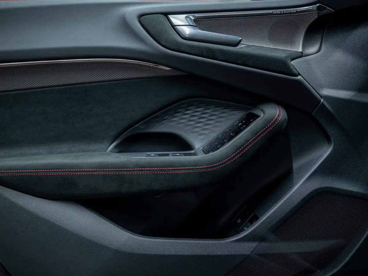 RS5 Avant E-hybrid Quattro | Keramisch | Carbon | Massage | Pano | Trekhaak | B&O | ACC |