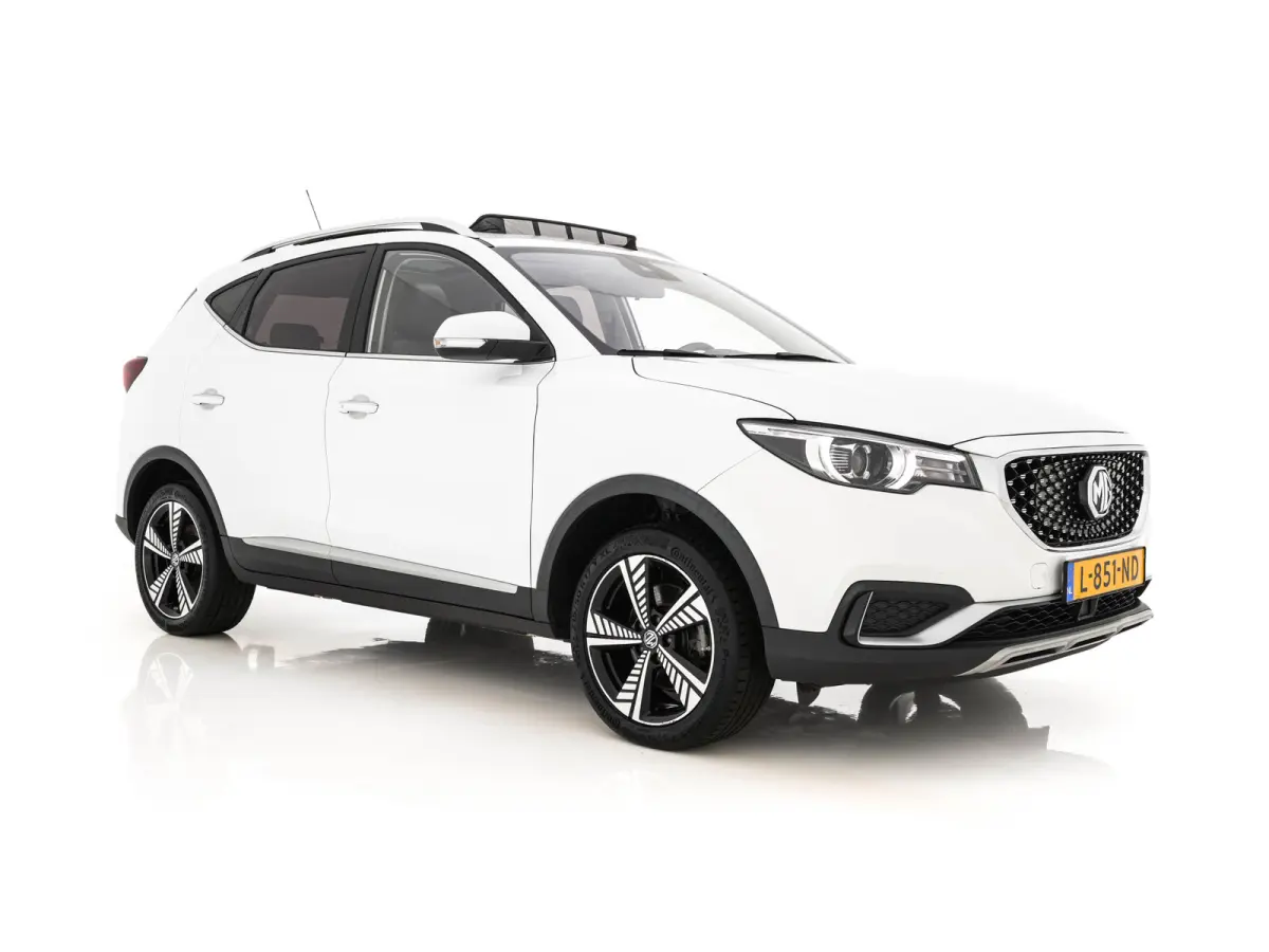 Luxury 45 kWh {SoH-87%} (INCL-BTW) Aut. *PANO | LEATHER | CCS-FASTLOADER | KEYLESS | NAVI-FULLMAP | ADAPTIVE-CRUISE | CAMERA | HEATED-SPORTSEATS | CARPLAY | BLINDSPOT | DAB | LANE-ASSIST | 1