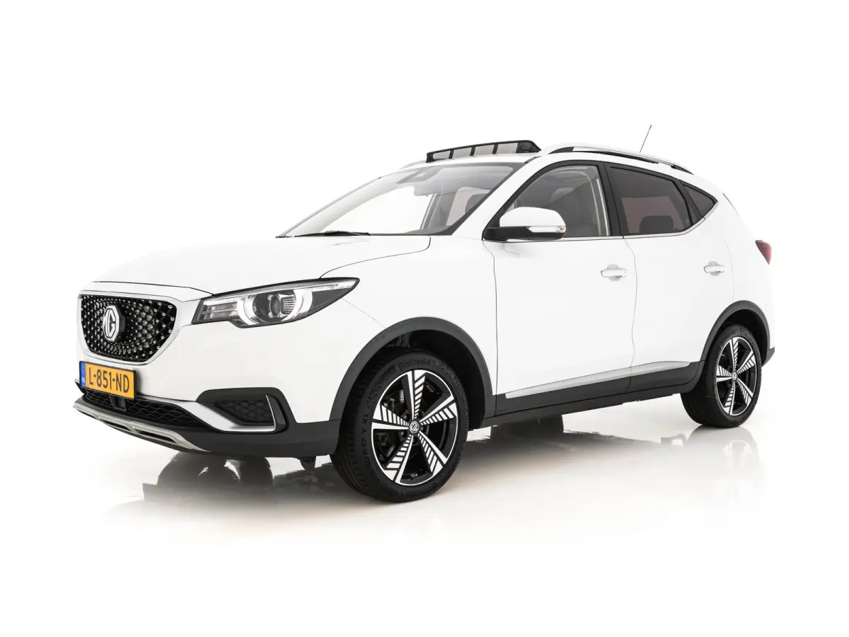 Luxury 45 kWh {SoH-87%} (INCL-BTW) Aut. *PANO | LEATHER | CCS-FASTLOADER | KEYLESS | NAVI-FULLMAP | ADAPTIVE-CRUISE | CAMERA | HEATED-SPORTSEATS | CARPLAY | BLINDSPOT | DAB | LANE-ASSIST | 1