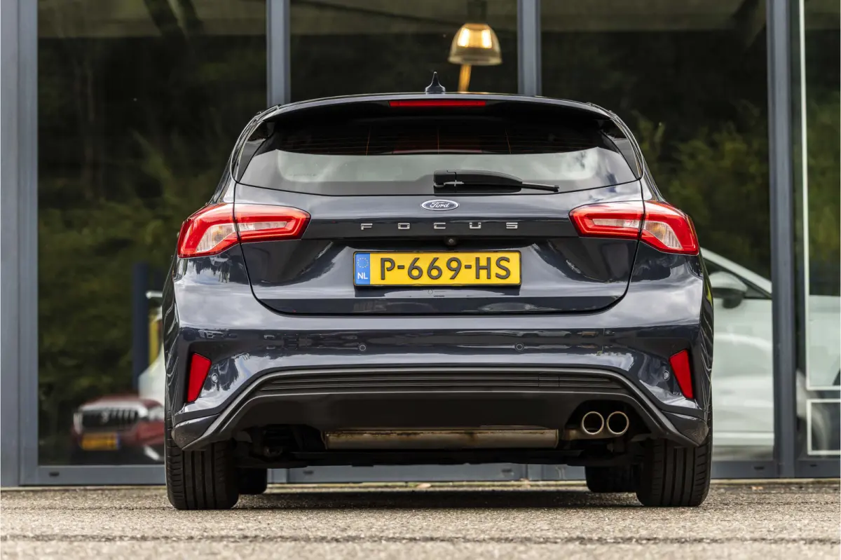 1.0 EcoBoost ST Line Business
