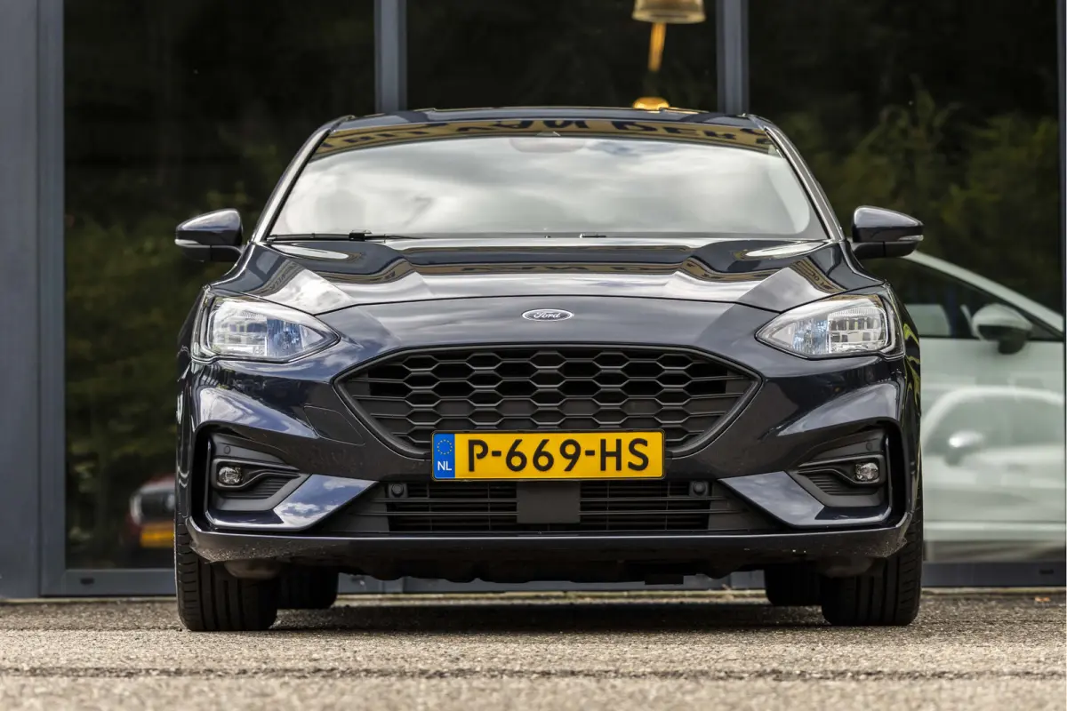 1.0 EcoBoost ST Line Business