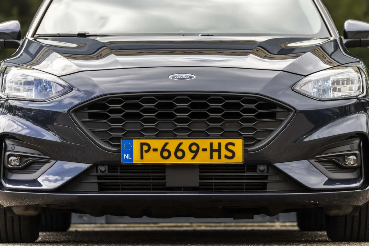 1.0 EcoBoost ST Line Business